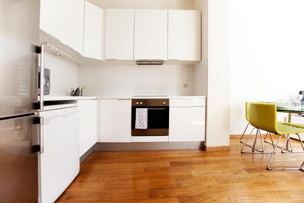 Louise Uptown Apartments Brussels Phòng bức ảnh